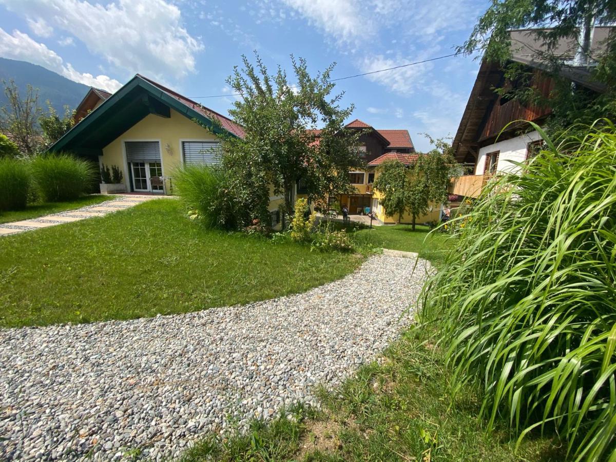 Apartments Edelweiss & Enzian - Gaestehaus Zum Fuchs Hermagor-Pressegger See Eksteriør bilde